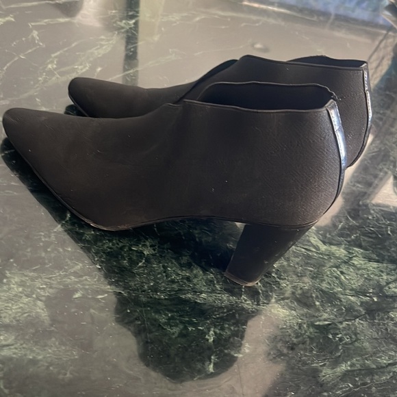 Stuart WEITZMAN stretch bootie - Picture 3 of 3